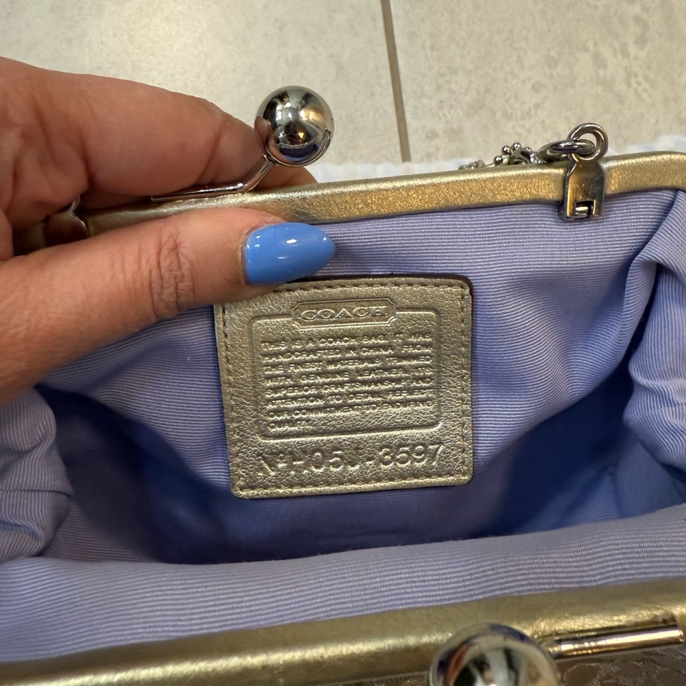 Coach Lurex Good Chenille Signature C Framed Kiss Lock Clutch Purse Limited - Picture 5 of 14